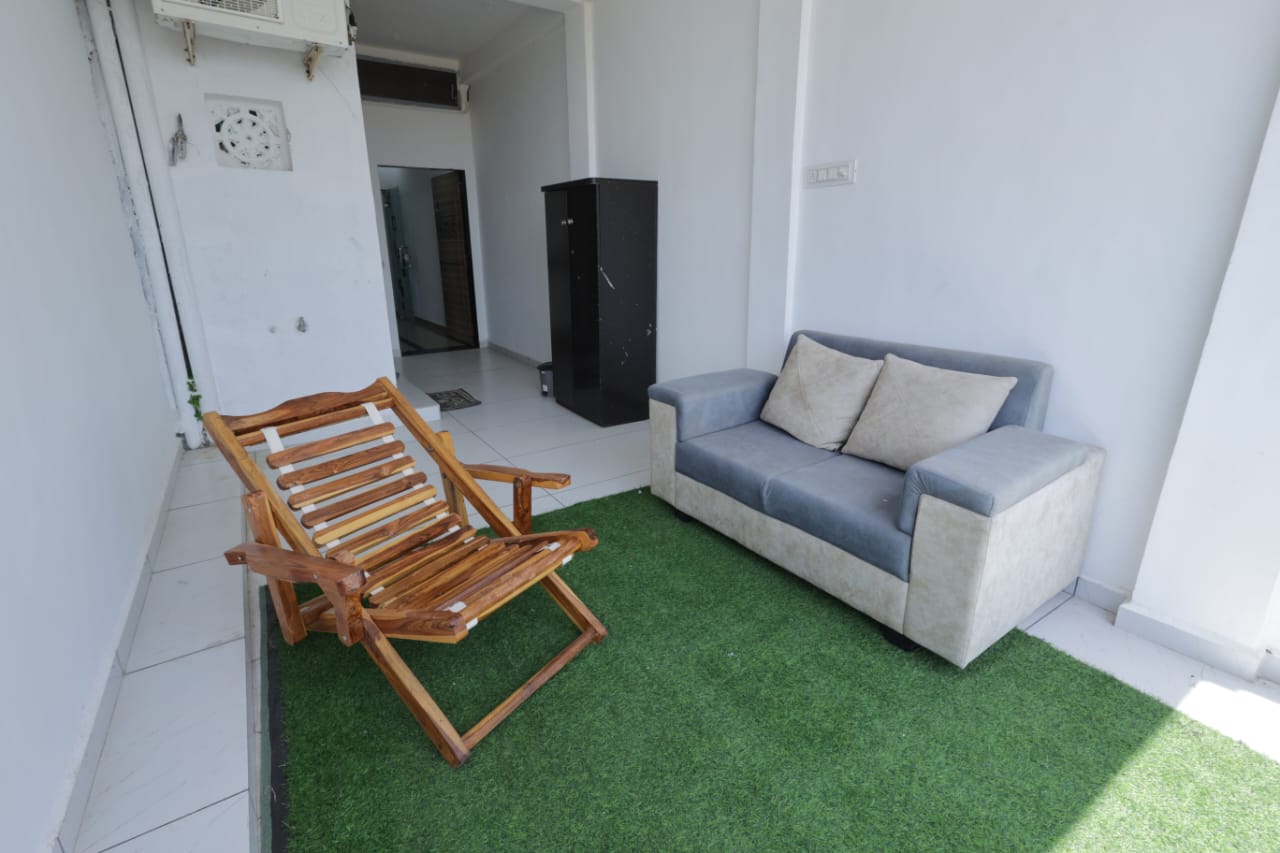 WhatsApp Image 2025-03-18 at 11.05.24 AM